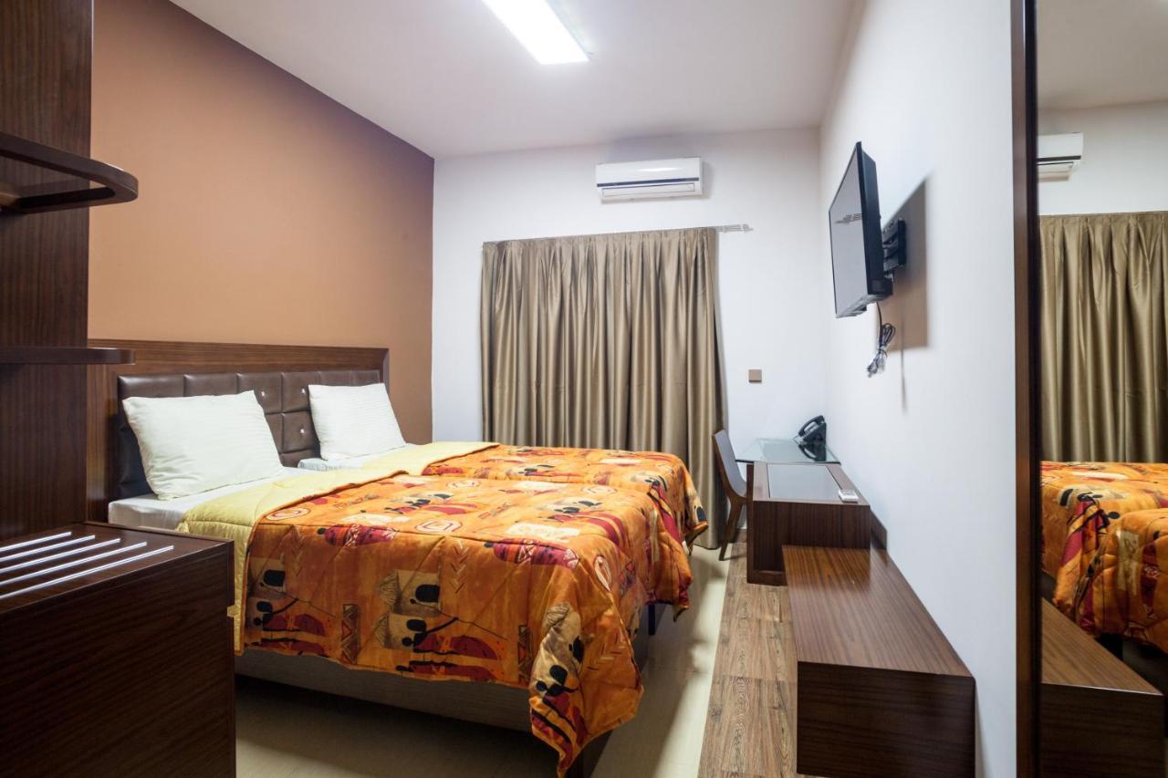 Wakola Hotel Cheikh Anta ダカール エクステリア 写真